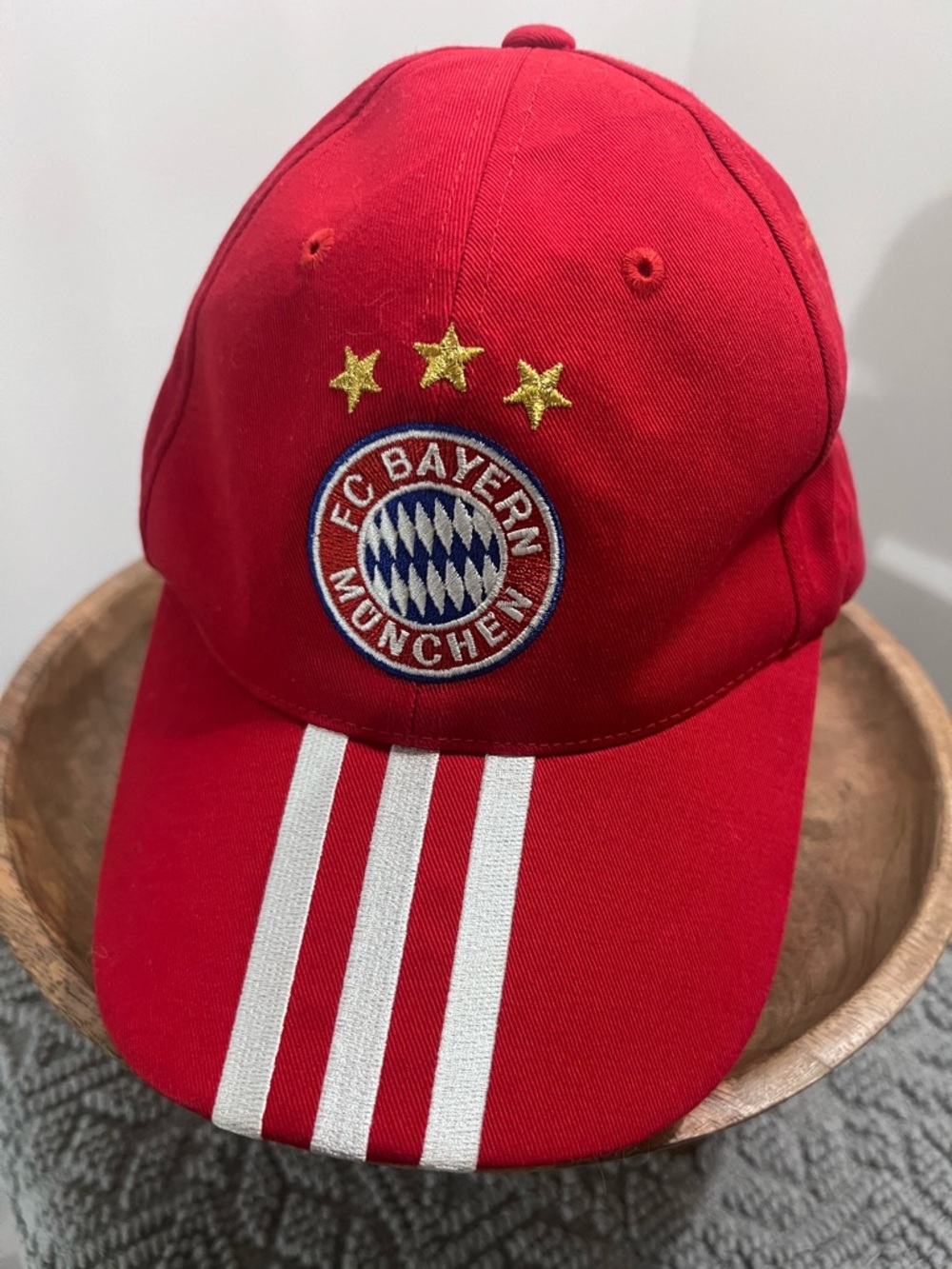 ***SOLD*** FC Bayern Munchen Adidas Strapback Adjustable Hat Cap Munich Red